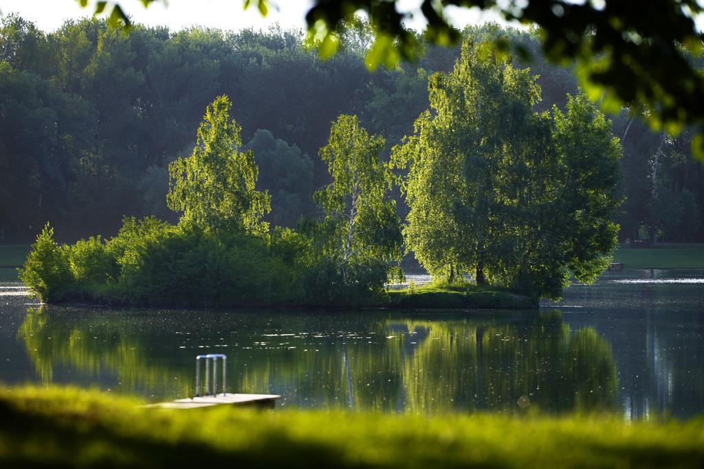 Hotel Donaupark Camping Tulln Tulln An Der Donau Exterior foto