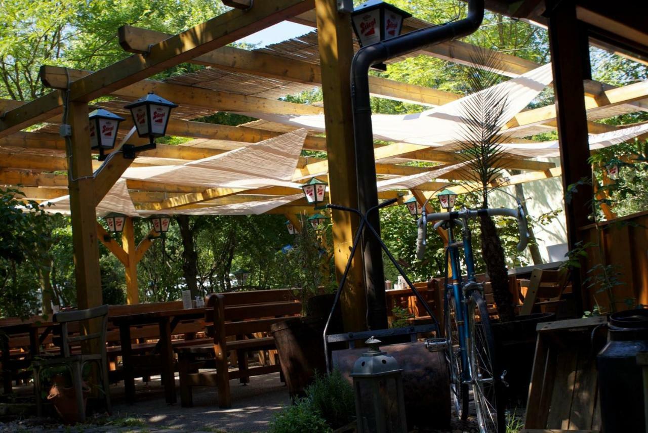 Donaupark Camping Tulln Tulln An Der Donau Exterior foto